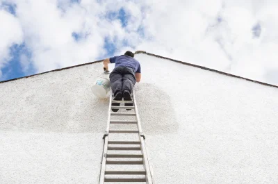 Peinture extérieure aux Châtelets — façades et ravalement